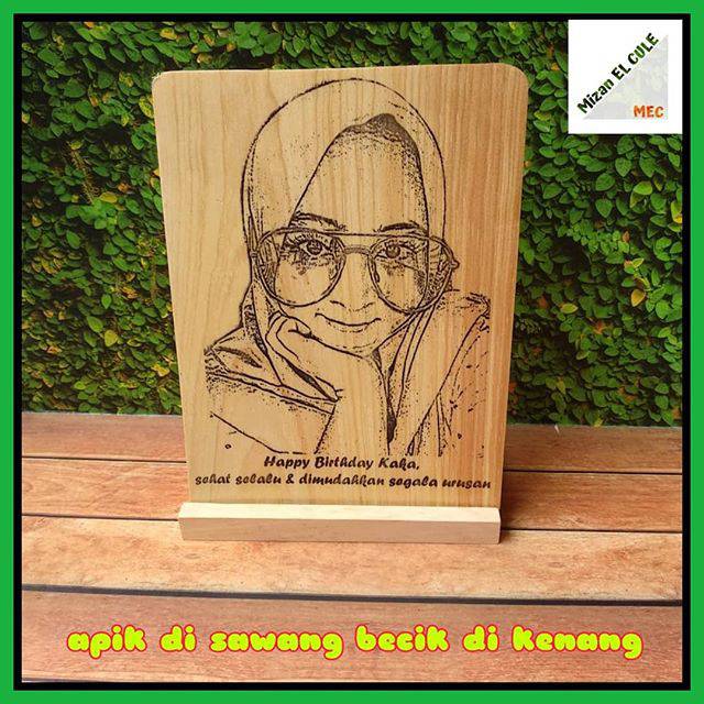 

woodart plakat kayu unik kado ulang tahun-kado pernikahan-perpisahan kenang kenangan