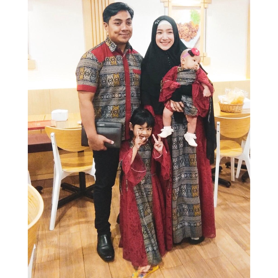 Gamis Bianca/Setelan Baju Couple Keluarga Kekinian/Busana Kodangan Brukat Kombi Batik Model Terbaru/