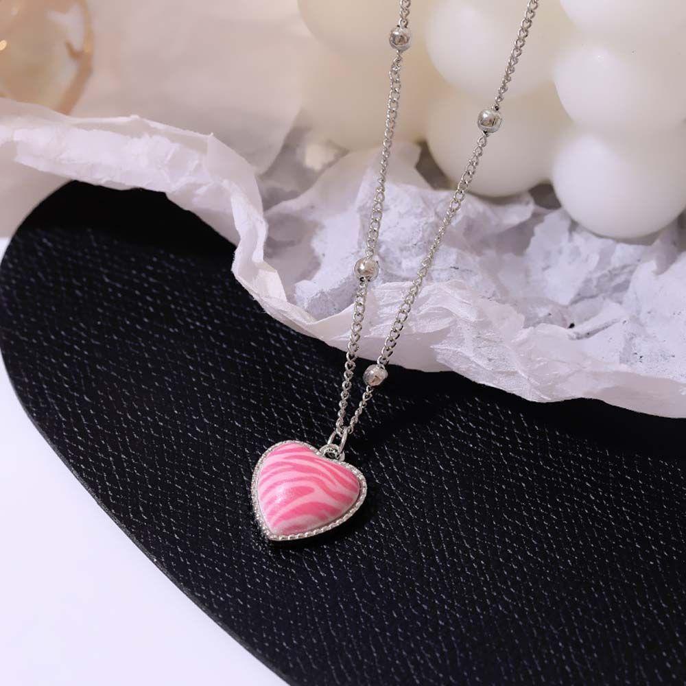 Kalung Choker Liontin Bentuk Hati Warna Pink Silver Gaya Minimalis Untuk Wanita