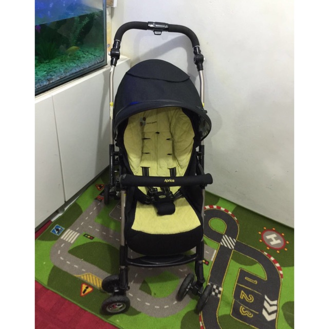Stroller Aprica Laura Quattro
