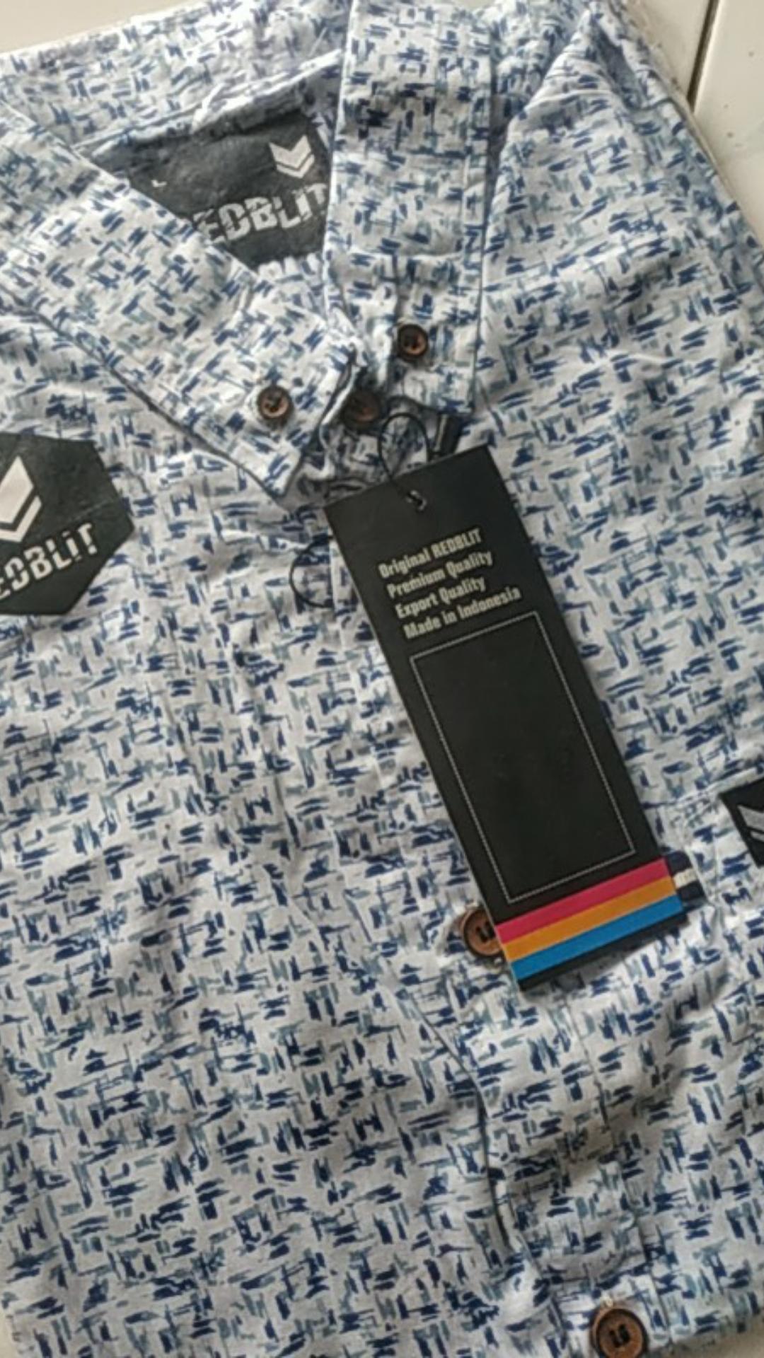 Hem Pria Motif Terbaru Merek Redblit / Kemeja Lengan Pendek Pria