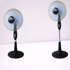 Kipas Angin Berdiri/Stand Fan Welhome WH-1681