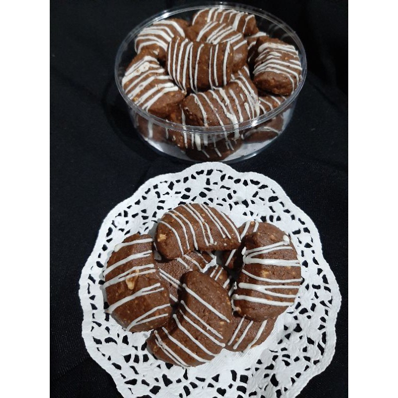 

Coklat Mede Cookies / kukis coklat mede gurih