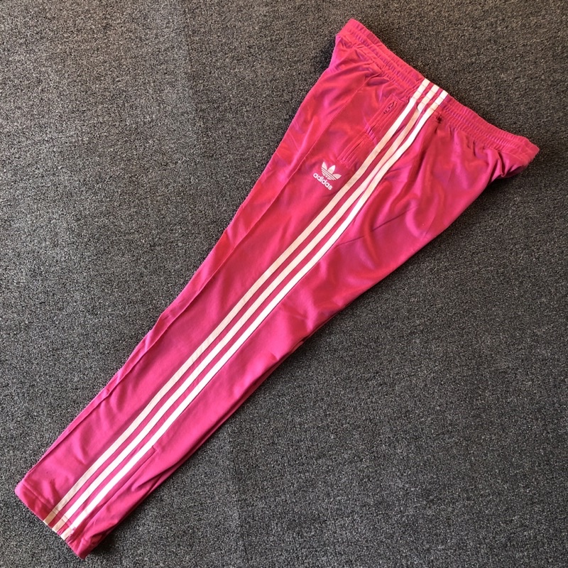 celana training track pants adidas trefoil magenta white second original