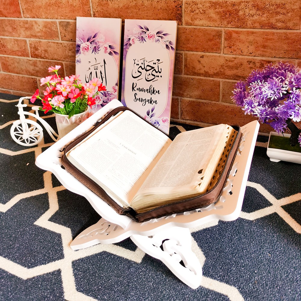 Rekal Alquran / Rak Alquran / Tempat Baca Alquran Motif Batik Karakter