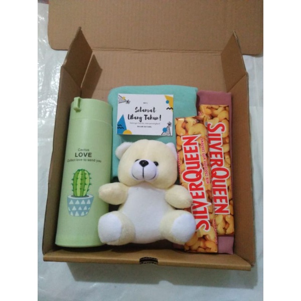 

hampers cewek/kado cewek/kado ulang tahun