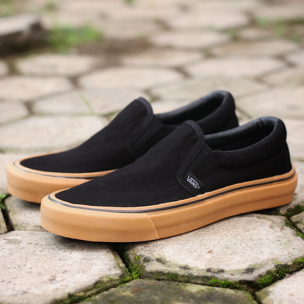 PROMO Sepatu Slip On Warna Hitam untuk Pria dan Wanita | Vans Slip On Classic All Black Premium TOP Quality Beda dan Berkelas