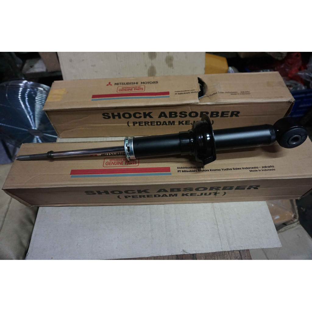 Shock Breaker Absorber Belakang Mitsubishi Outlander ASLI KTB!