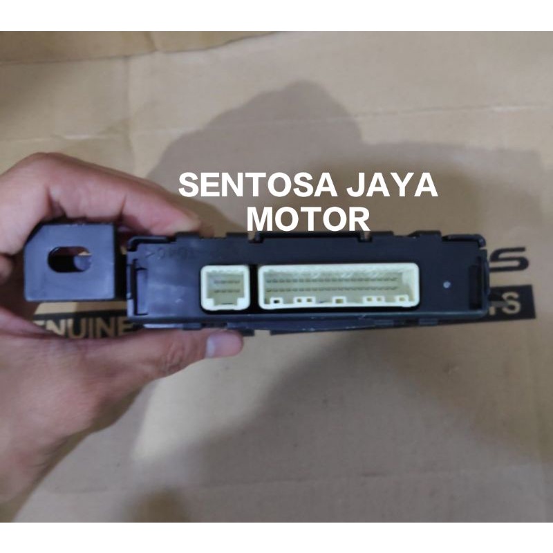 Ecu Modul Amplifier Ac Toyota Hilux rebo Fortuner vrz innova reborn asli 88650-0K630 original