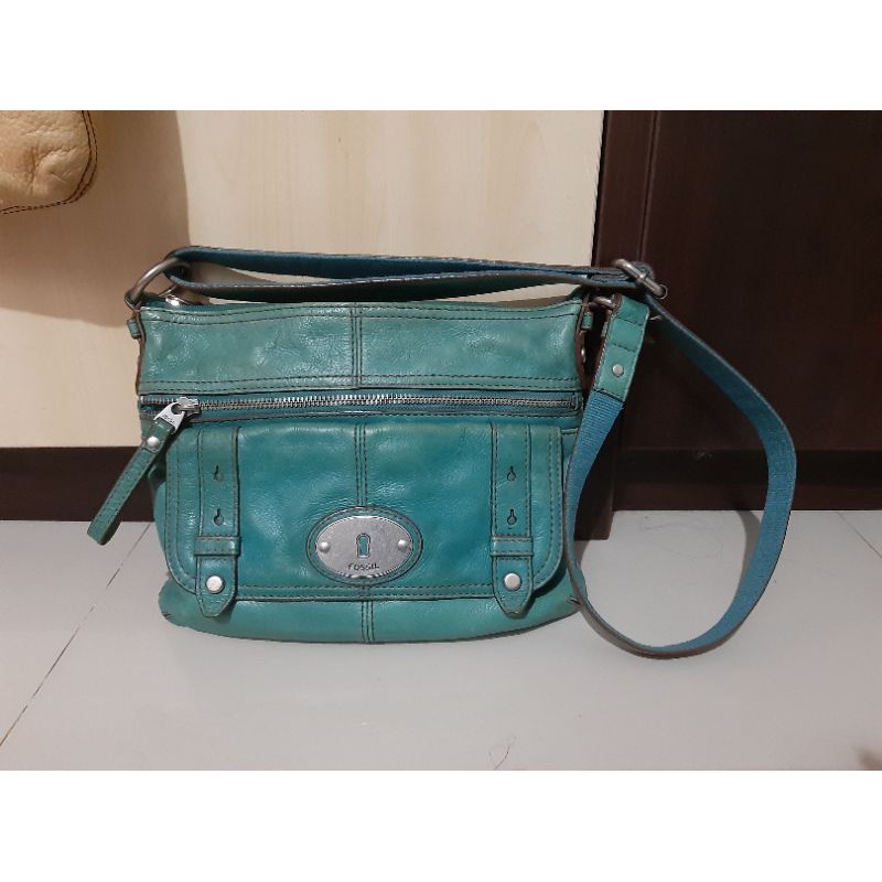 Fossil maddox sling bag preloved