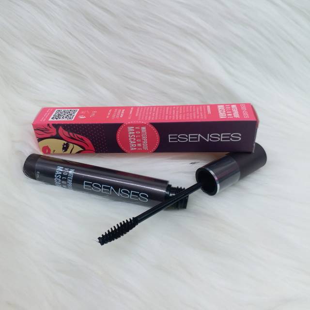 MASCARA ESENSES WATERPROF // Lipp Serum Esenses