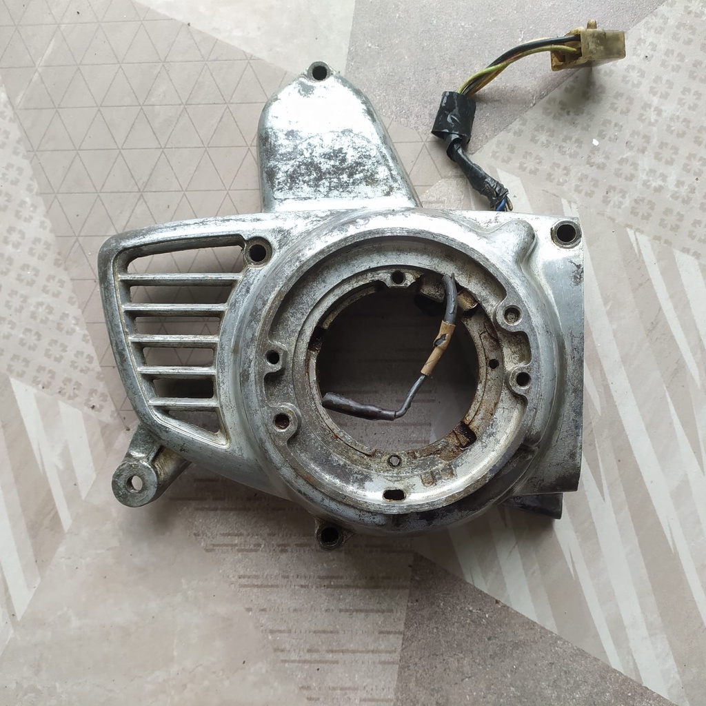 Block Bak Mesin Kiri Cover Bak Magnet Kiri Honda C70 C700 C 70 Original Copotan Motor