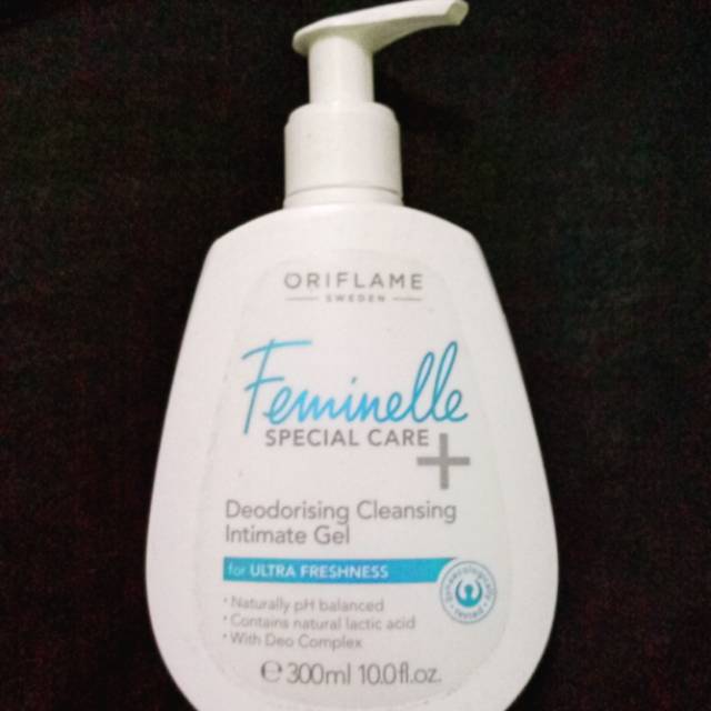 Feminelle Special Care + Deodorising Cleansing Intimate Gel 300ml by Oriflame NEW