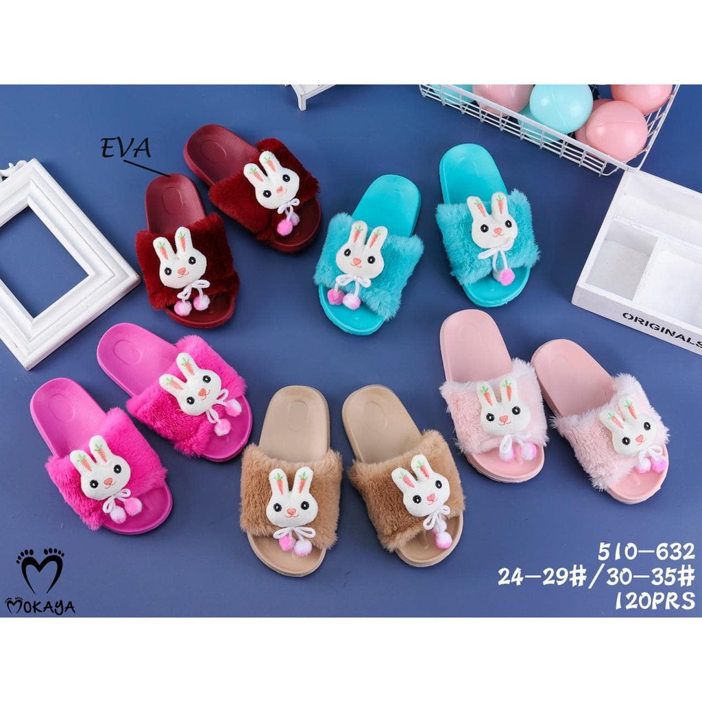 SANDAL ANAK CEWEK CANTIK POM POM BULU KELINCI MOKAYA IMPORT SIZE 30 - 35 / M510