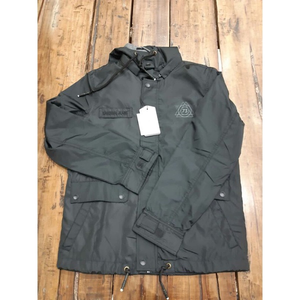 Jaket pria parasut cardinal jeans