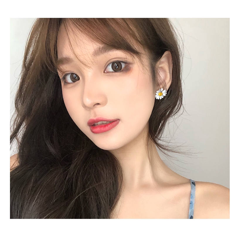 Anting Bunga daisy Kecil Segar Dan Cantik Aksesoris fashion Korea Wanita