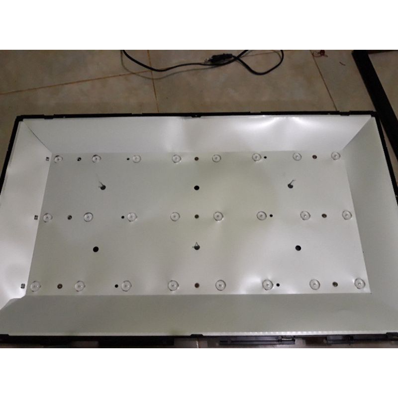 BL-LAMPU BACKLIGHT TV LED POLYTRON PLD 32T1550 3BATANG 8KANCING 3V