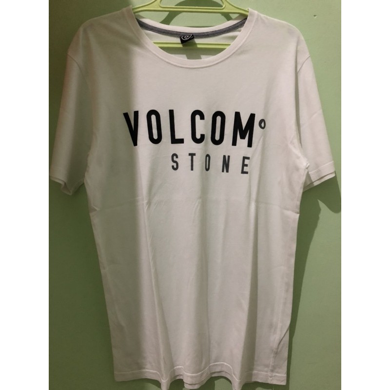t-shirt volcom original (bekas)