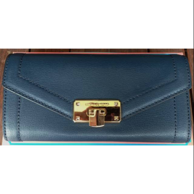 MK Kinsley Carryall Leather Wallet