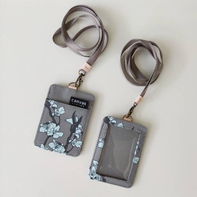 

Canvas Living ID Lanyard Sakura Slate