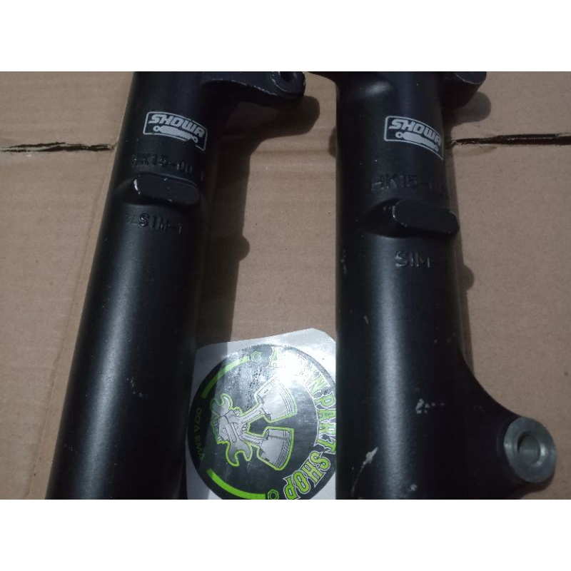 tabung bottom shock shockbreaker depan CB 150 R CB150R old lama kode part K15
