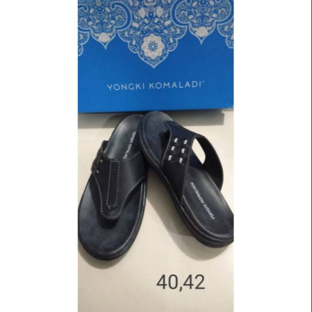 Sandal jepit matahari yongki komaladi