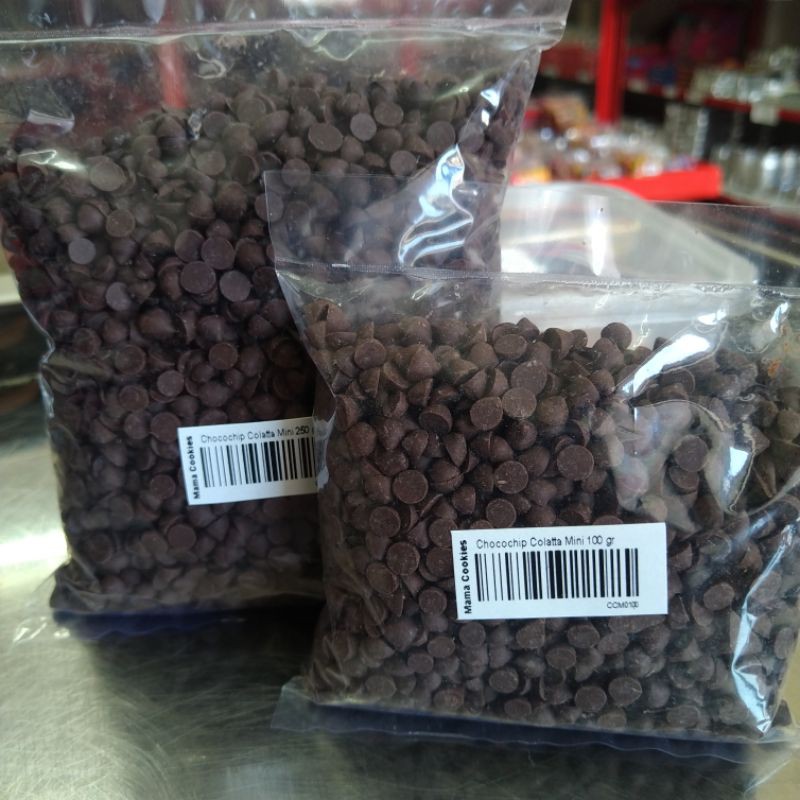 

Chocochip Segitiga Colatta Mini 100 gr / 250 gr / Mini Chocolate Chip / Kerucut Lancip / Tear Drop