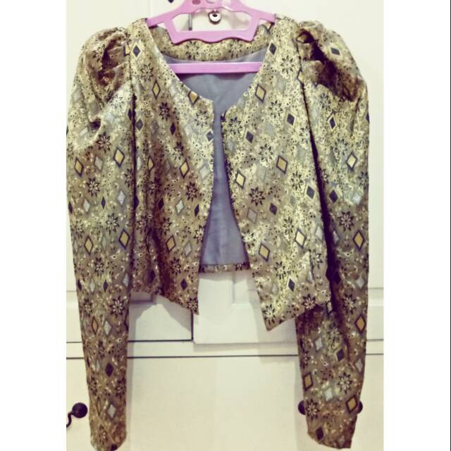 Blazer batik songket, mewah. Very good condition