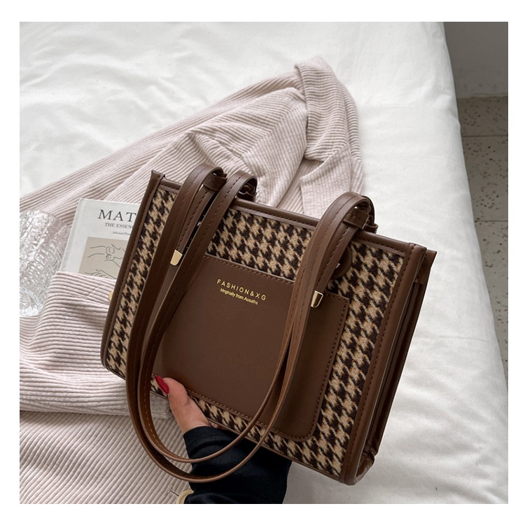 074 Fashion  Handbag Tas Selempang Wanita Import (1 KG MUAT 2)tas SHOULDER BAG Fashion Elegant wanita import terbaru 1kg bisa 2 tas import