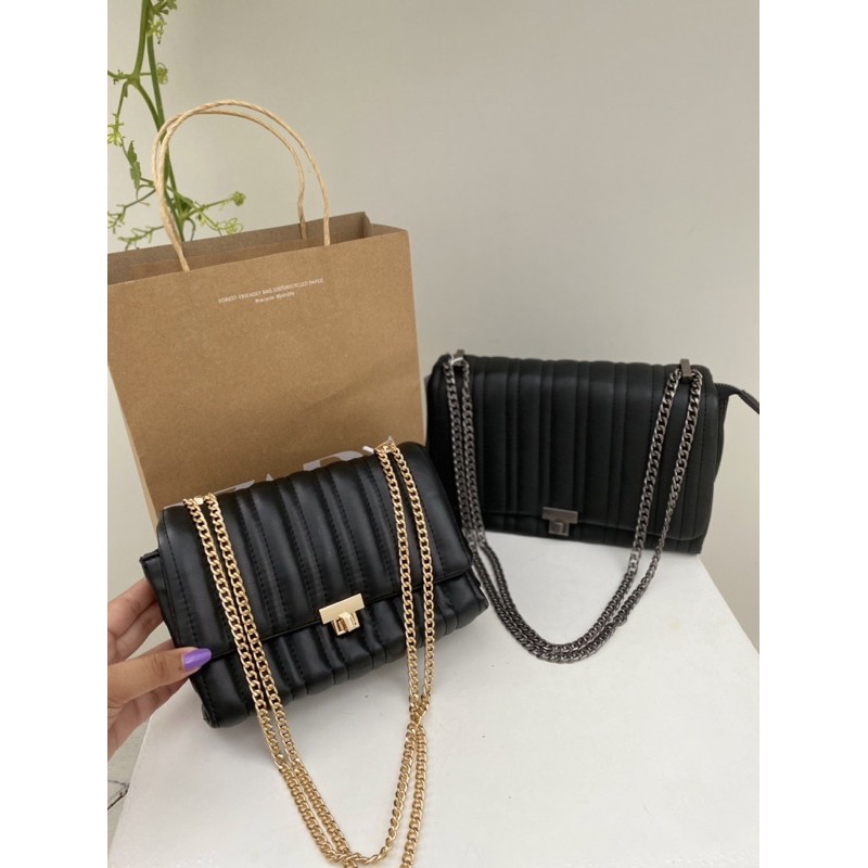 ZR Chain Crossbody Bag