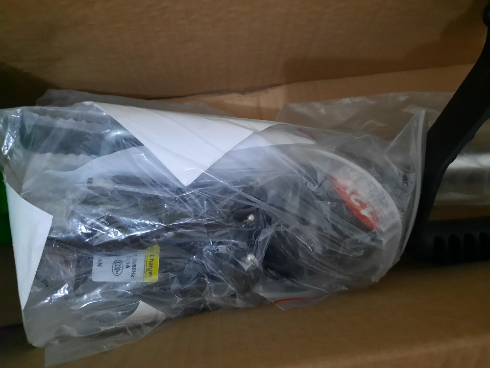 Mesin Potong Rumput Padi Uchiha Uciha Brush Cutter Cordless Baterai Tanpa Kabel