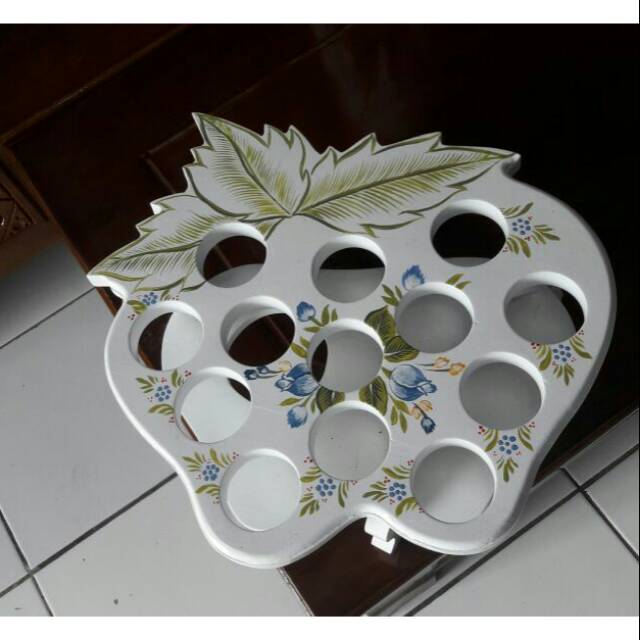 

Tempat aqua apel lukis