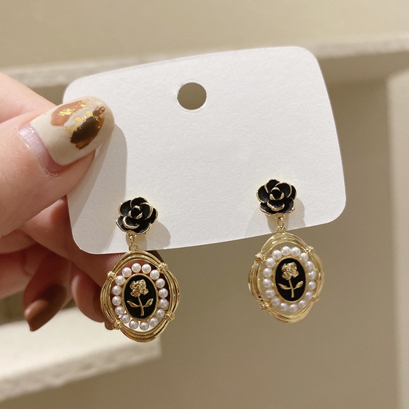 Anting Enamel Bentuk Bunga Bulat Gaya Retro Untuk Musim Gugur Dan Dingin