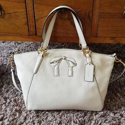 Tas Coach F28969 Small Kelsey With Bow Chalk Leather Satchel Bag New Original