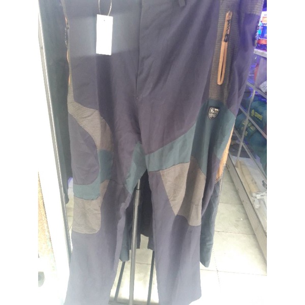 celana outdoor second