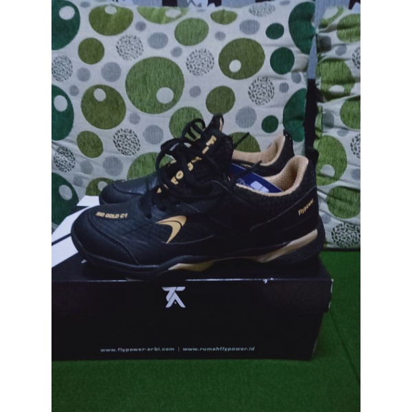 sepatu badminton Flypower Rio gold c1