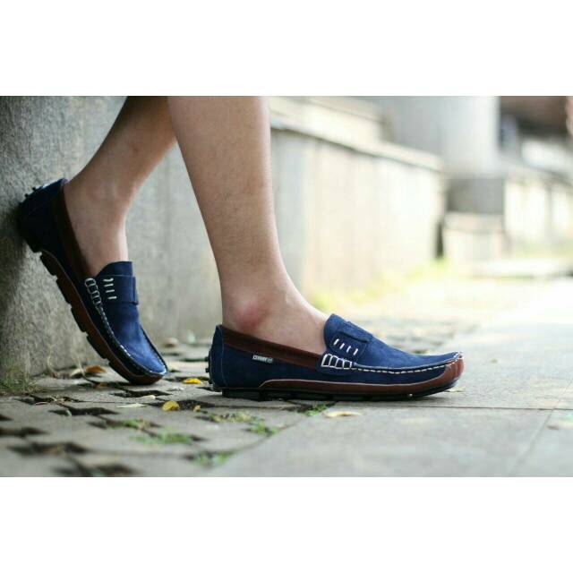 SEPATU PRIA KEKINIAN CEVANY AHARON