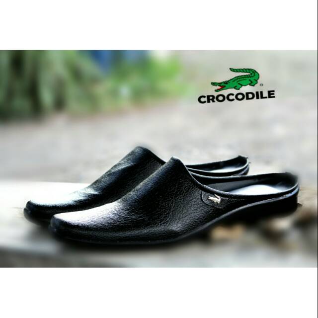 Sepatu Sendal Pria Crocodile Bustong Hitam