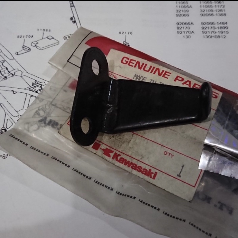 clamp kabel rangka selang radiator ninja 150 RR old ZX original