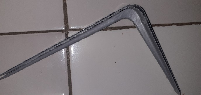 Siku Rak Besi 6 Inchi X 8 Inchi / Shelf Bracket