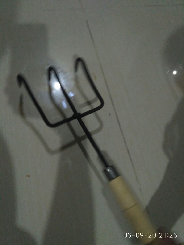 Cakar Ayam Alat Pengurai Sampah