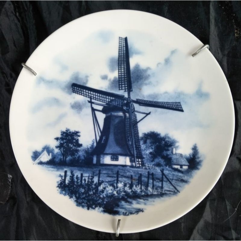 Piring Delft Holland