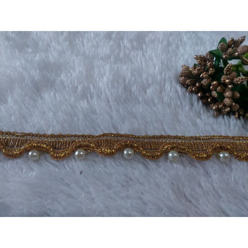 renda india benang emas mutiara