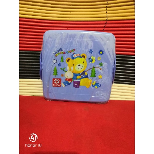 Kotak Makan Sunlife segi 3 sekat 086 Gina Lunch Box Souvenir Ulang Tahun