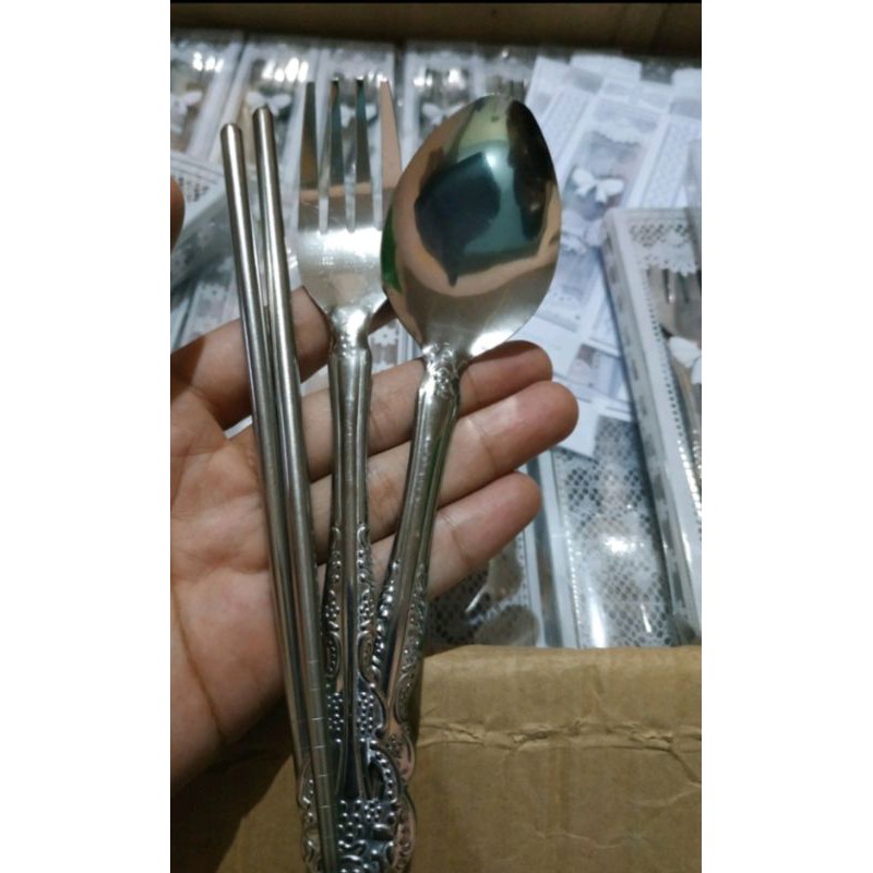 souvenir sendok set / souvenir sendok garpu wayang murah