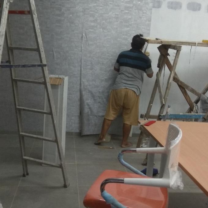 jasa pemasangan wallpaper uk 0,53 x 10m atau roll kecil Terbaru