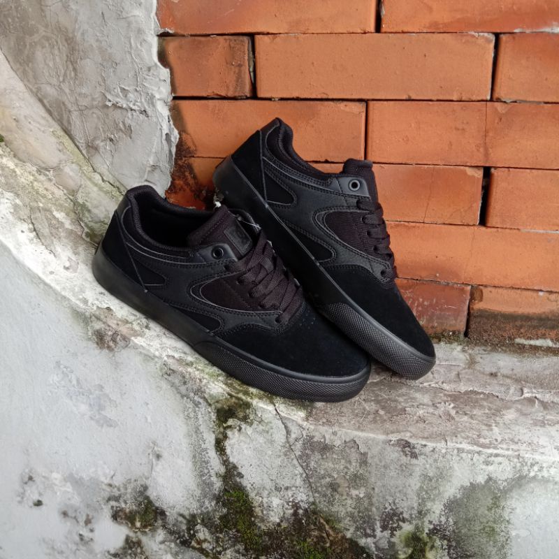 dc kalis vulc black