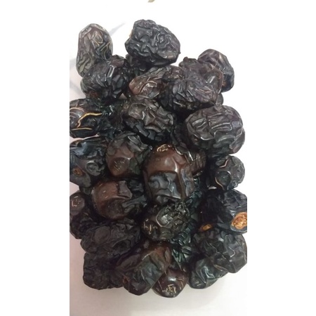 

kurma ajwa