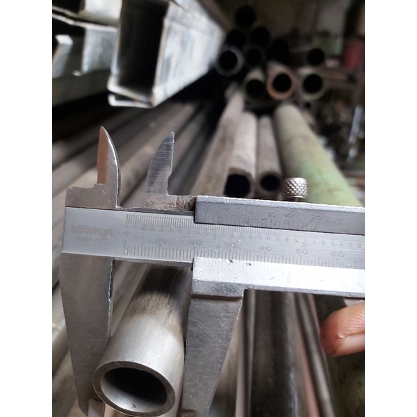 pipa besi seamless od 22 tebal 2.2mmx75cm