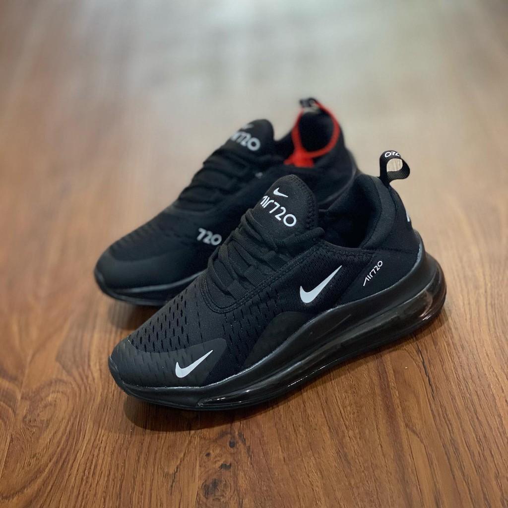 NIKE AIRMAX 720